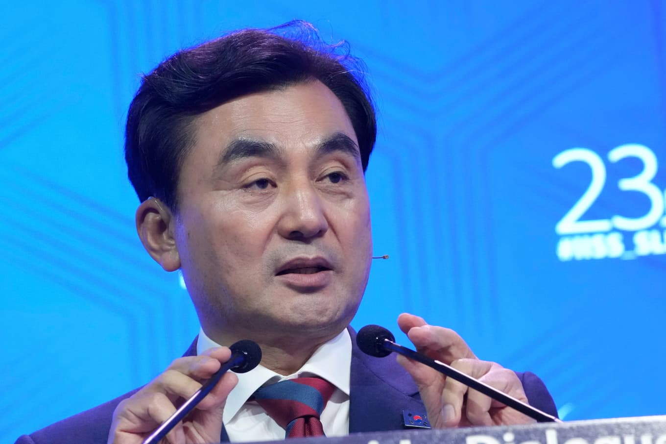 Sydkoreas försvarsminister Ahn Gyu-Back, på bild från i maj. Foto: Achmad Ibrahim/AP/TT