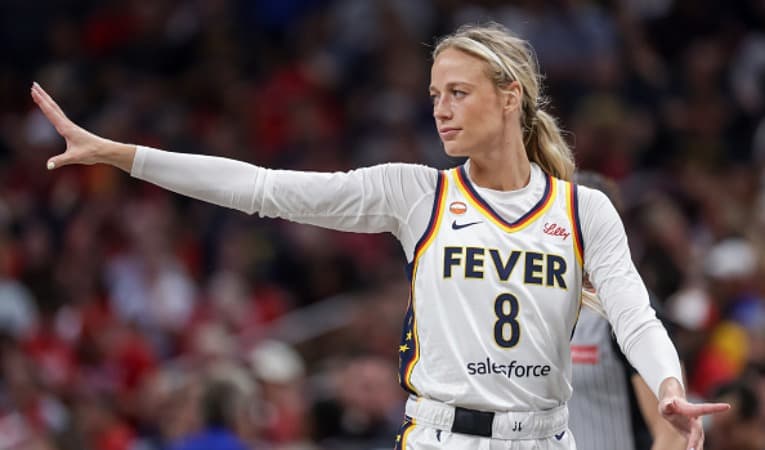 Stopp! Efter sitt uttalande om att biologiska män inte ska tillåtas spela i den amerikanska damligan i basket har Sophie Cunningham startat en het debatt. Foto: Michael Hickey/Getty Images
