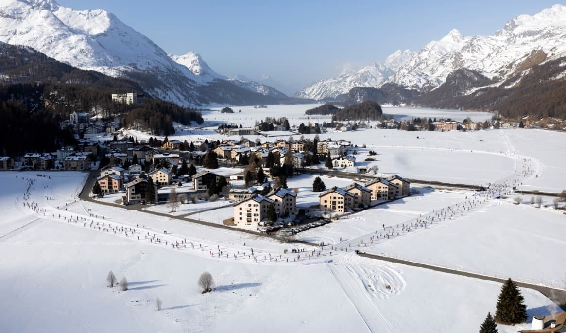 Bussolyckan inträffade nära nationalparken vid Engadin i Schweiz. Arkivibild. Foto: Peter Klaunzer /Keystone via AP/TT
