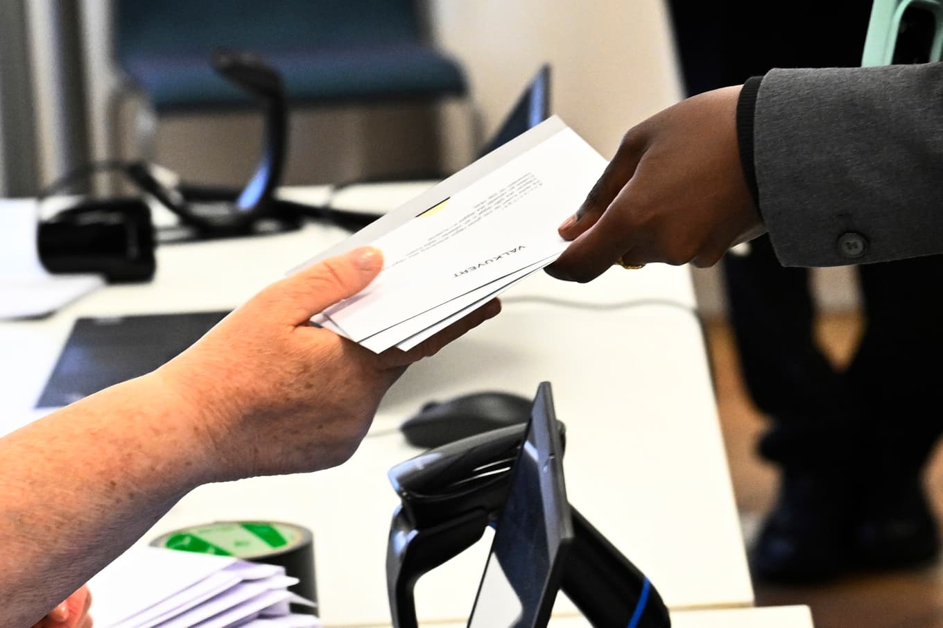 Förtidsröstningen kan ha gått fel i 50 kommuner. Foto: Fredrik Sandberg/TT