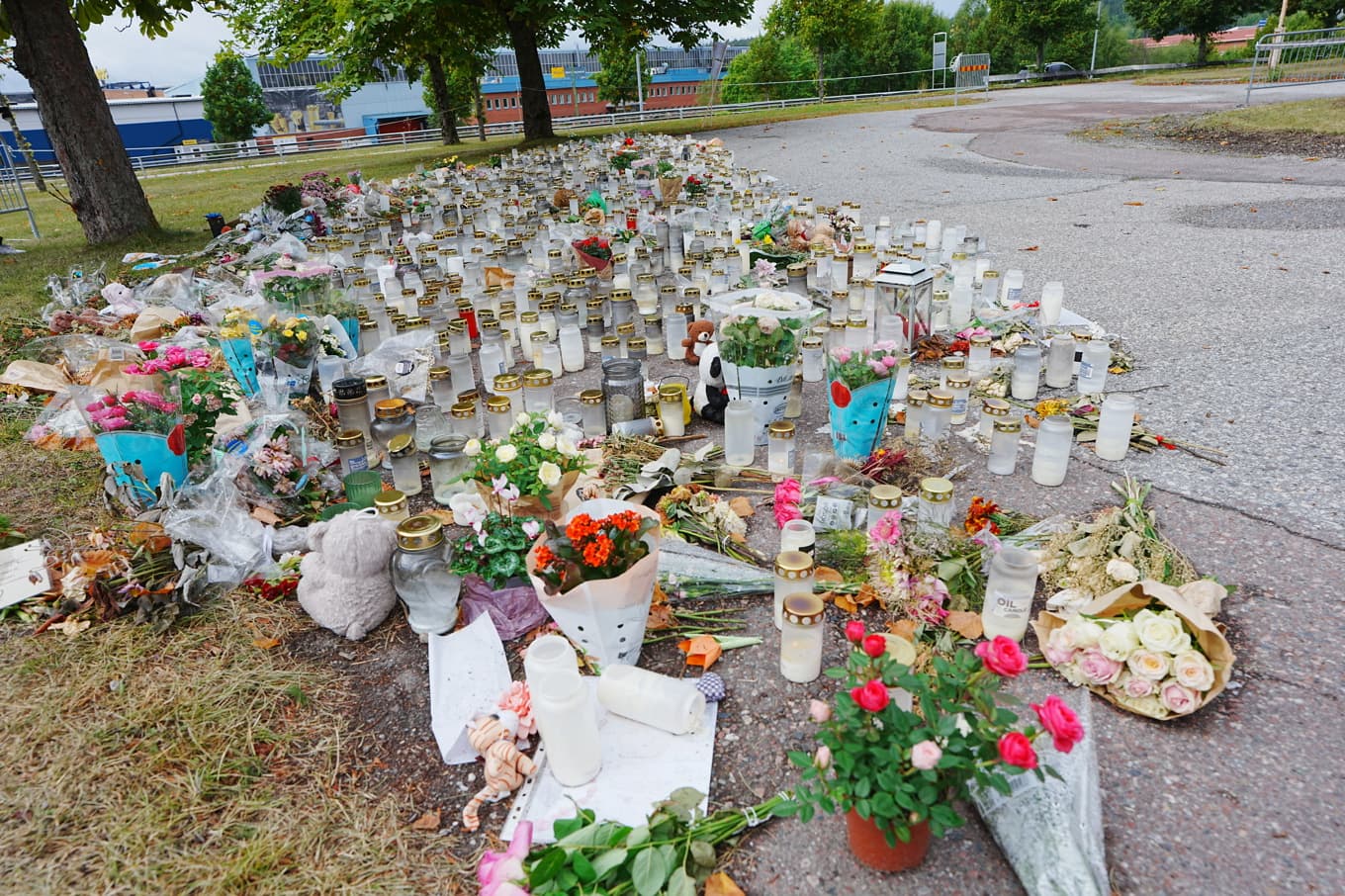 Minnesplatsen efter skolattacken på Brinellskolan i Fagersta. Arkivbild. Foto: Magnus Lejhall/TT