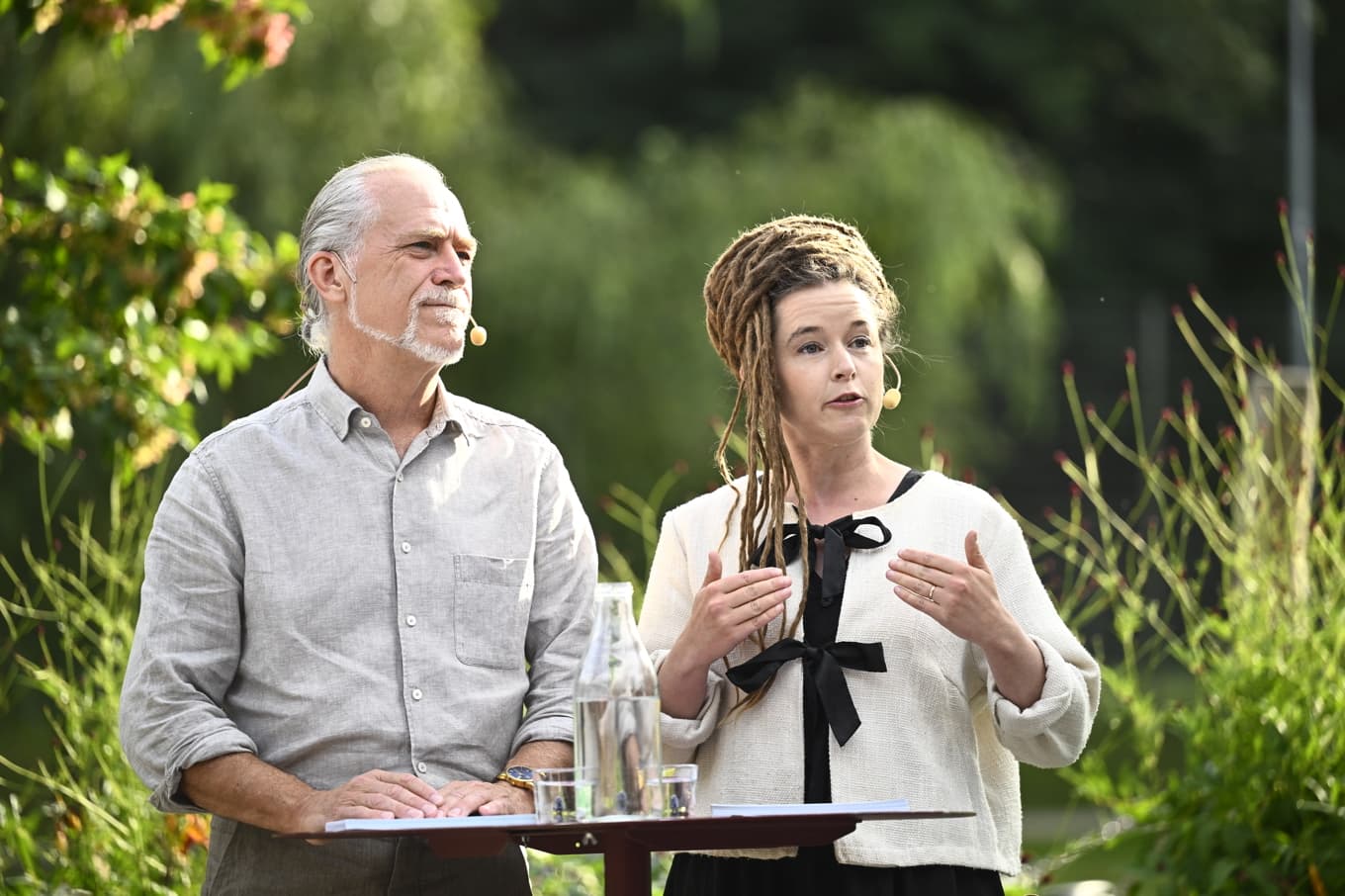 Miljöpartiets språkrör Daniel Helldén och Amanda Lind. Arkivbild. Foto: Fredrik Sandberg/TT