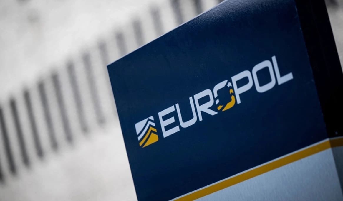 Med stöd från Europol har en omfattande internationell insats mot ett människosmugglarnätverk genomförts. Foto: Jasper Jacobs/Belga Mag/AFP via Getty Images