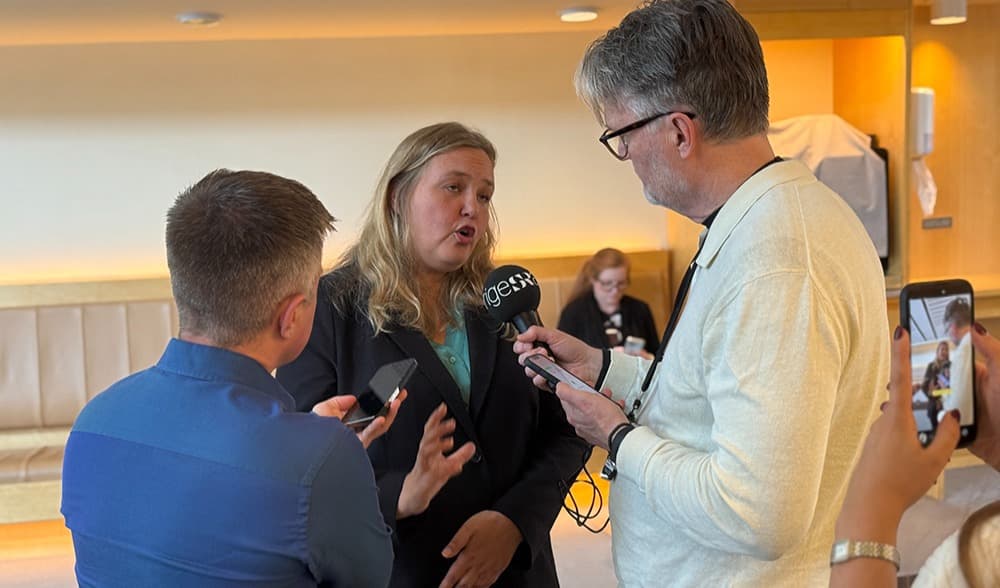 Vänsterpartiets Ida Gabrielsson är bekymrad över att Magdalena Andersson (S) verkar inställd på att bilda en högerlutande regering. Foto: Staffan Erfors
