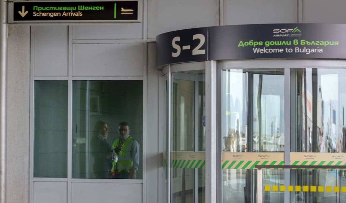 Ett flygplan på väg från Israel har tvingats nödlanda på en flygplats i Bulgariens huvudstad Sofia. Arkivbild. Foto: Valentina Petrova/AP/TT