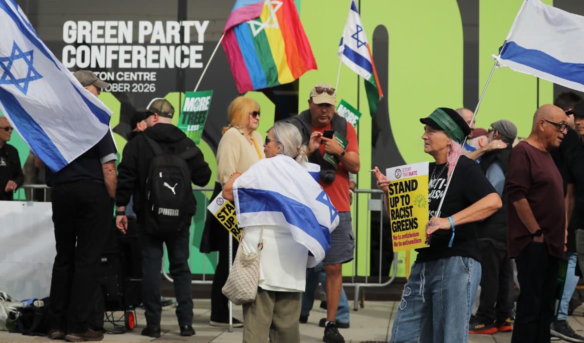 Proisraelisk demonstration utanför Green Partys konferens i Brighton, den 3 oktober. Foto: Alishia Abodunde/Getty Images