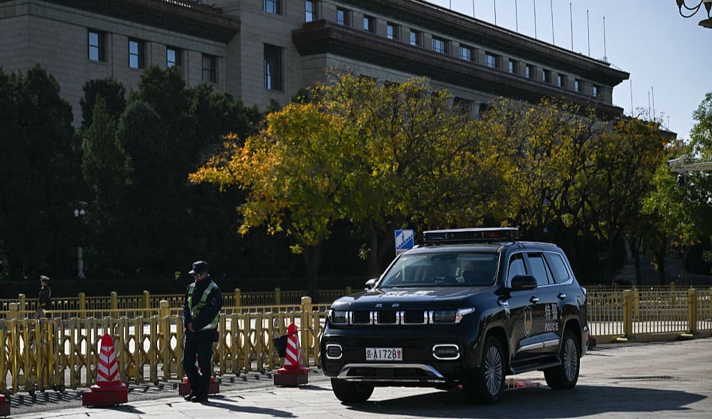 Säkerhetspådrag vid Himmelska fridens torg i Peking i samband med femte plenumet. Foto: Pedro Pardo/AFP via Getty Images
