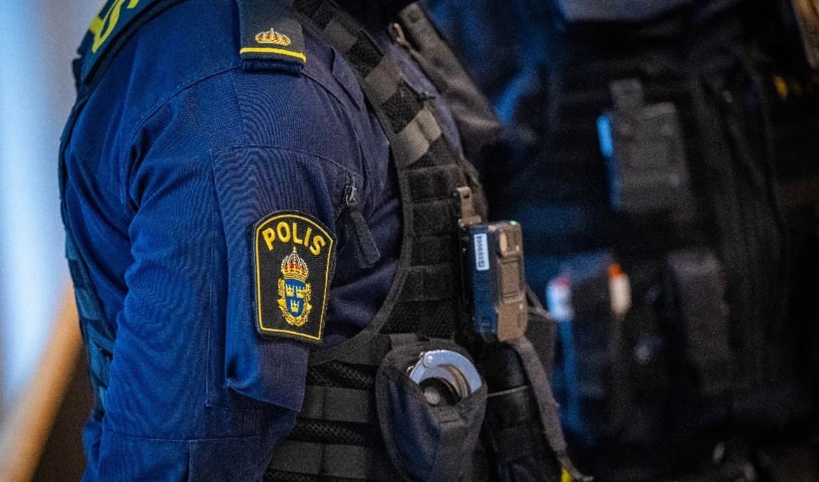 Många upplever att gränsen för att använda hot och våld mot poliser har sänkts. Foto: Johan Nilsson/TT