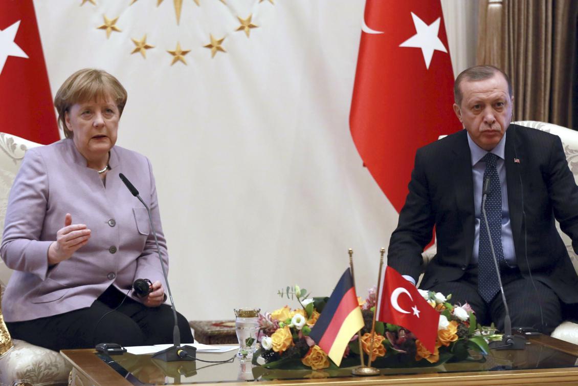 
Recep Tayyip Erdogan träffade Angela Merkel i Ankara den 2 februari. Nu pågår ett gräl mellan Turkiet och Tyskland. Foto: Adem Altan /AFP/Getty Images                                            