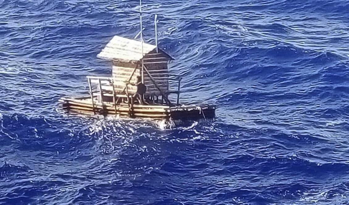 
Den motorlösa flotten drev runt i 49 dagar innan den hittades av ett fartyg som var på väg till Japan. Foto: Indonesiska generalkonsulatet i Osaka/AP/TT                                            