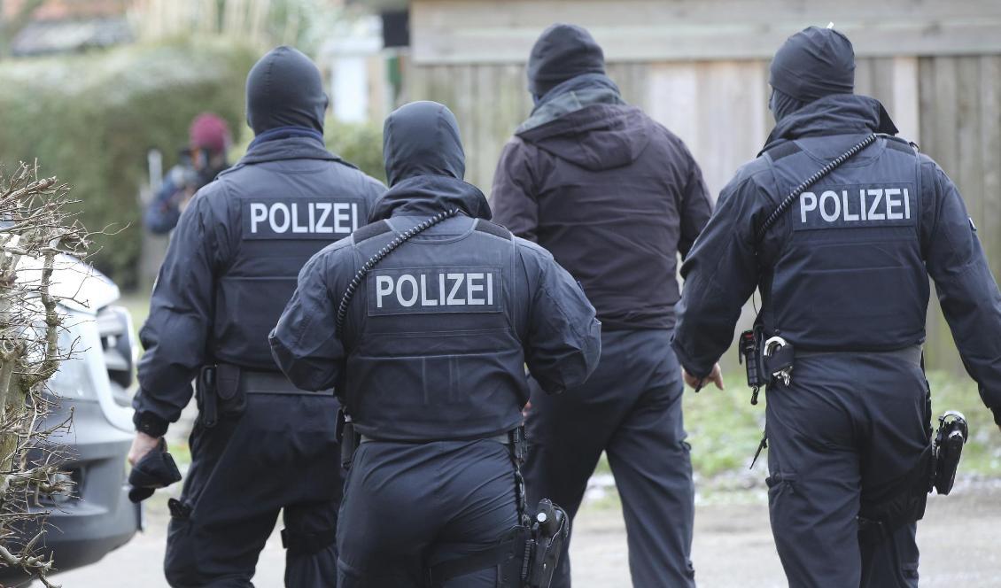 Elva har gripits av tysk polis efter misstänkta terrorplaner. Foto: Bodo Marks/DPA via AP/TT-arkivbild