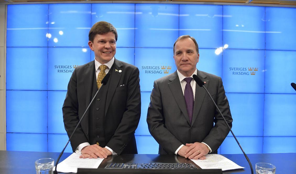 Talmannen Andreas Norlén meddelar att han tänker nominera Stefan Löfven (S) till statsminister. Foto: Jessica Gow/TT