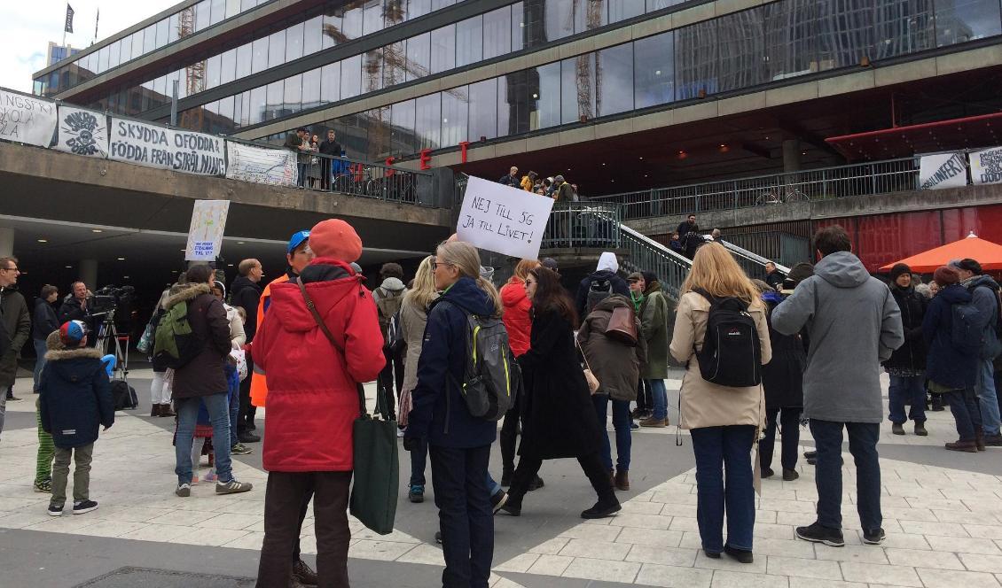 

På lördagen hölls en demonstration mot 5G i Stockholm. Foto: Tony Lingefors/Epoch Times                                                                                                