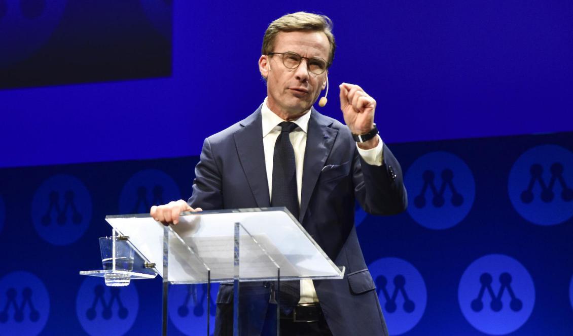 
Moderaternas partiledare Ulf Kristersson talar under partistämman i Västerås. Foto: Linus Svensson/TT                                                