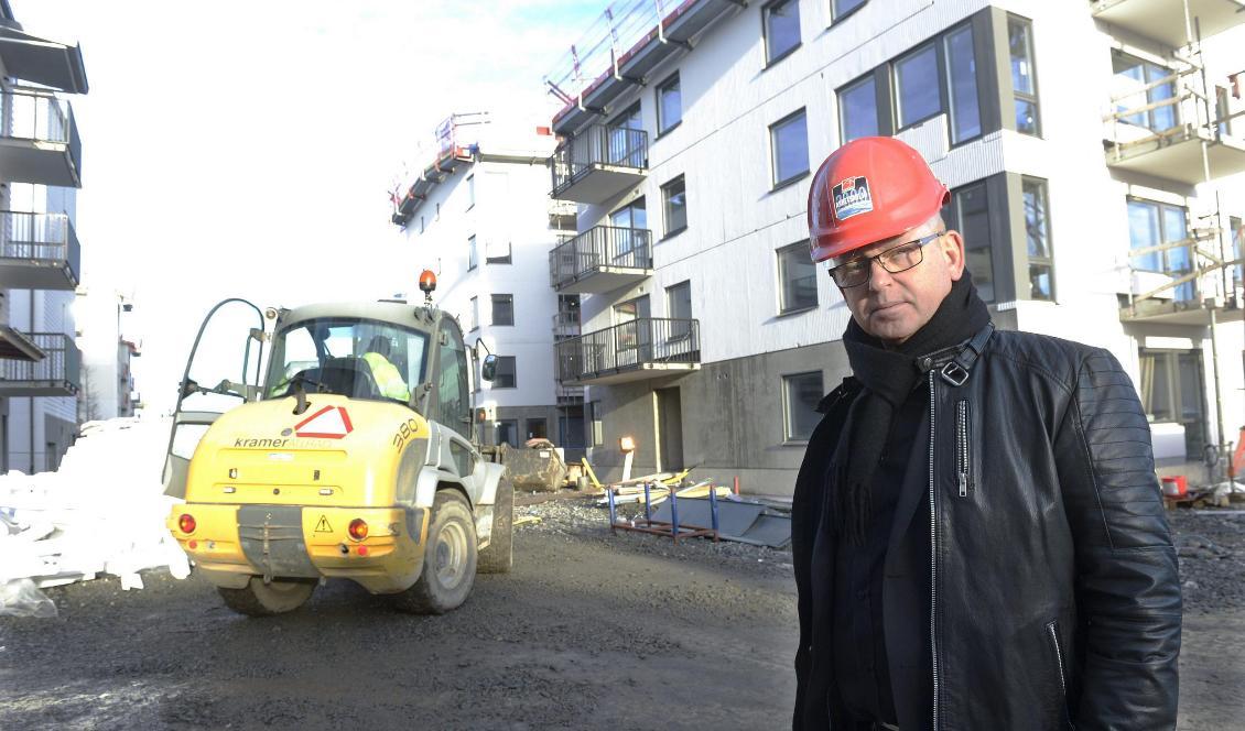 Byggnads ordförande Johan Lindholm vill ha hårdare krav vid uppförande av byggnadsställningar. Foto: Bertil Enevåg Ericson/TT-arkivbild