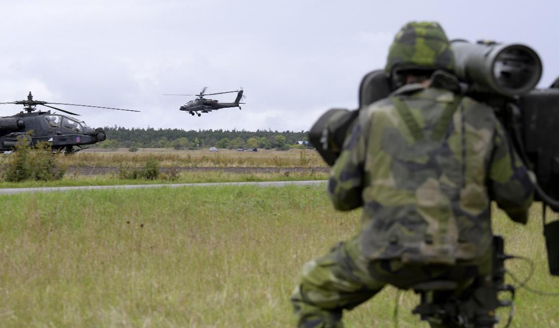 Svenskt luftförsvar övar mot attackhelikoptrar. Foto: Anders Wiklund/TT-arkivbild