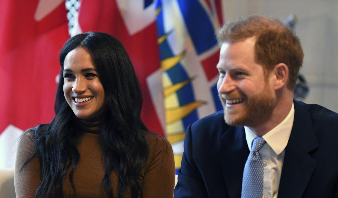 Storbritanniens prins Harry och hans hustru Meghan kommer även i framtiden kunna kalla sig hertigen och hertiginnan av Sussex. Däremot kommer de inte använda varumärket Sussex Royal. Foto: Daniel Leal-Olivas/AP/TT-arkivbild