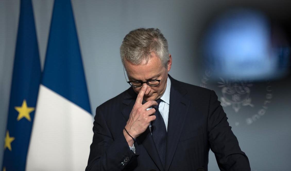 Frankrikes finansminister Bruno Le Maire gräver djupt i statskassan. Foto: Ian Langsdon/AP/TT-arkivbild