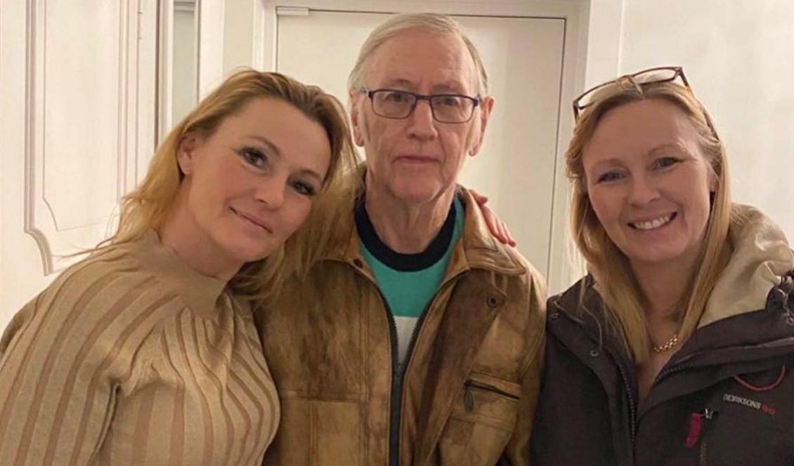 Susanna Almström (vä) med sin pappa Rune och syster Anette (hö). Foto: Privat