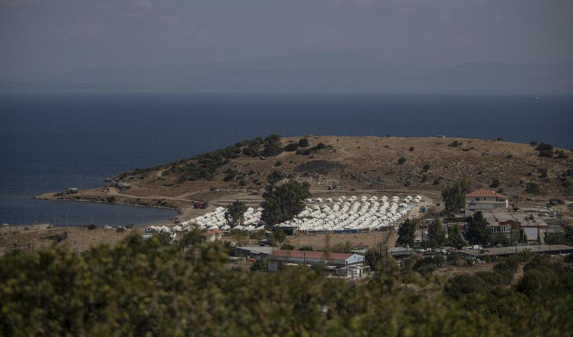 Det tillfälliga lägret i Kara Tepe. Foto: Petros Giannakouris