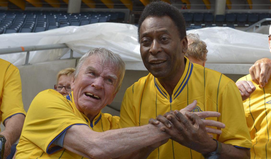 Agne Simonsson och Pelé. Arkivbild. Foto: Jonas Ekströmer/TT