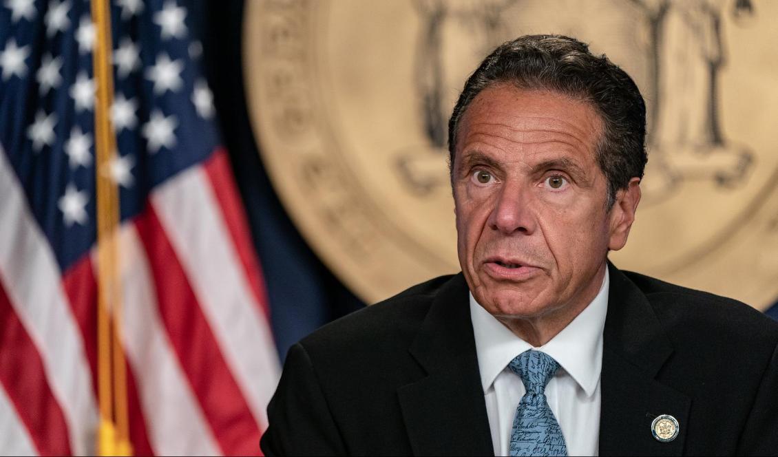 
Andrew Cuomo, guvernör i delstaten New York, vägrar att avgå trots skandaler. Foto: Jeenah Moon/Getty Images                                            