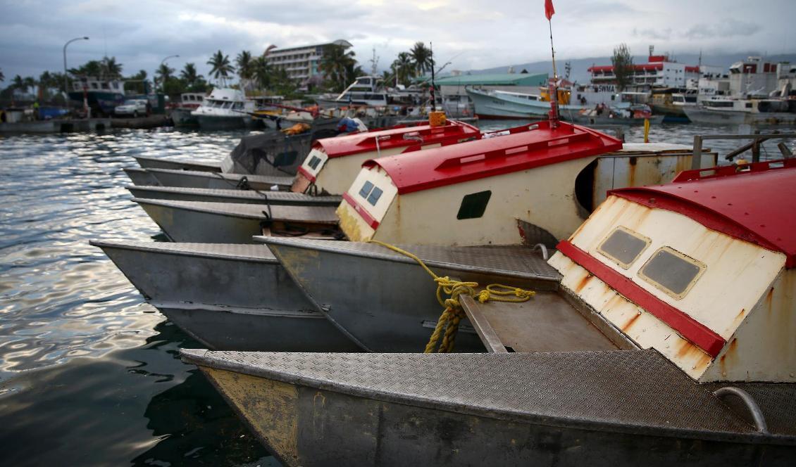 
Fiskebåtar i hamnen i Samoas huvudstad Apia, 13 september 2015. Samoas nya premiärminister har valt att avböja ett föreslaget projekt finansierat av Kinesiska kommunistpartiet. Foto: Mark Kolbe/Getty Images                                            