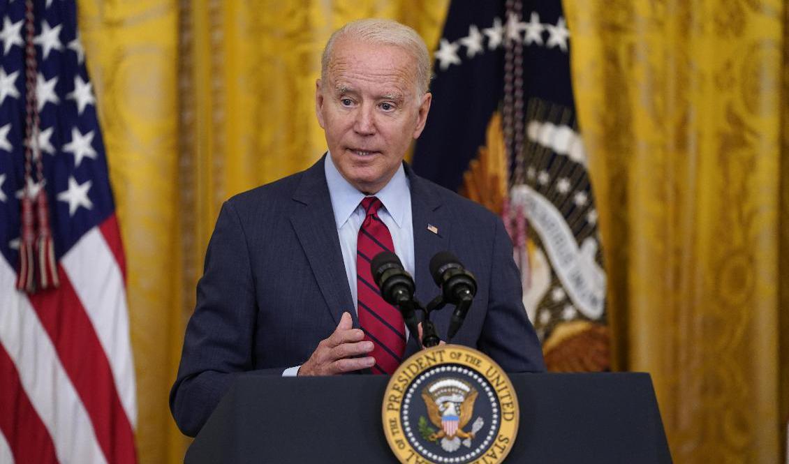 USA:s president Joe Biden i Vita huset berättar om infrastruktursatsningen. Foto: Evan Vucci/AP/TT