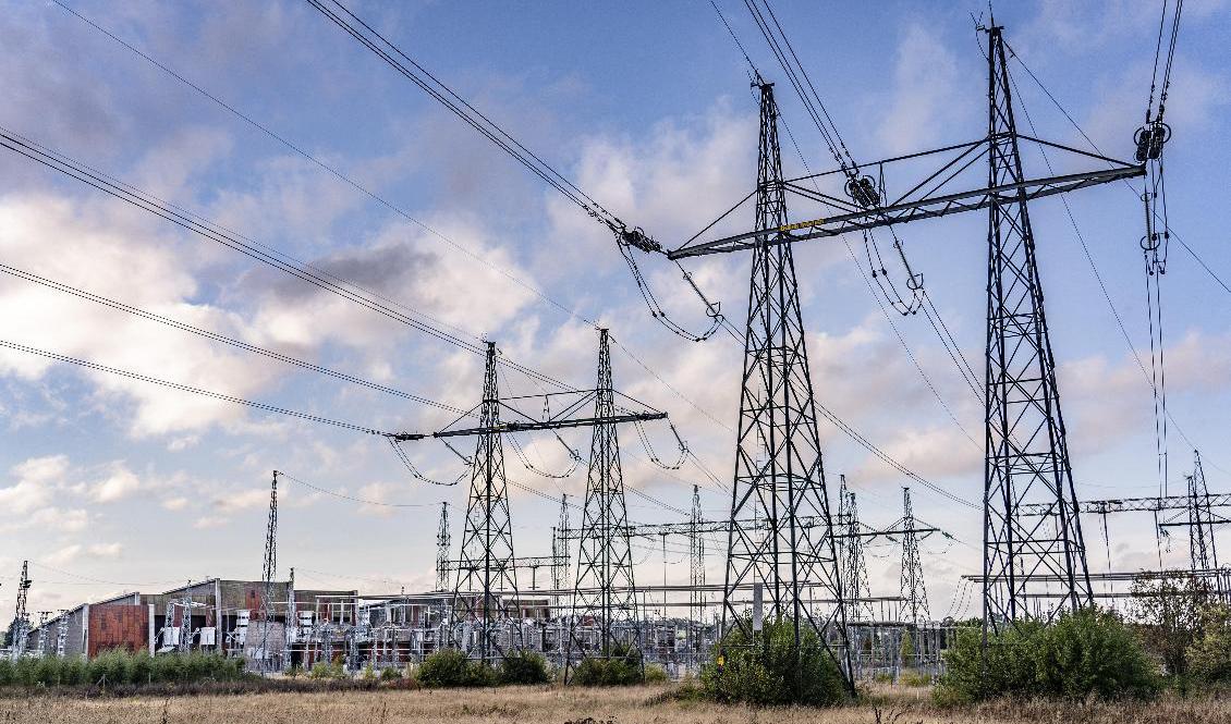 Flera företag vill skapa fossilfria industrier drivna av el från vattenkraft och vindkraft. Än så länge finns ett överskott av el i norr - men alla har inte elen framdragen till fabrik. Arkivbild. Foto: Johan Nilsson/TT