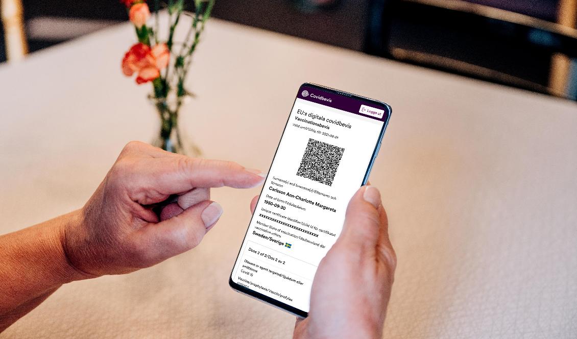 Covidbeviset omfattar testbevis, tillfrisknandebevis och vaccinationsbevis, men vid allmänna tillställningar gäller enbart det sista. Foto: Erik Cronberg/DIGG/E-hälsomyndigheten