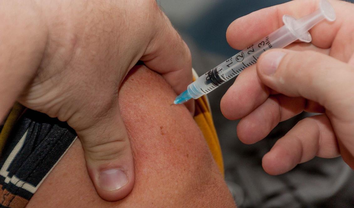 Ett par i Kalmar bokade tid för vaccinering, men tackade nej när de fick veta vilket vaccin det var. Båda debiterades för besöket, vilket JO anser är fel. Foto: Pixabay