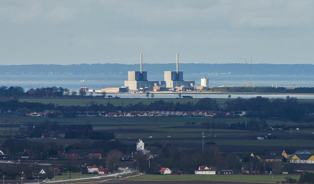 Barsebäcks kärnkraftverk sett i fjärran. Arkivbild. Foto: Emil Langvad/TT