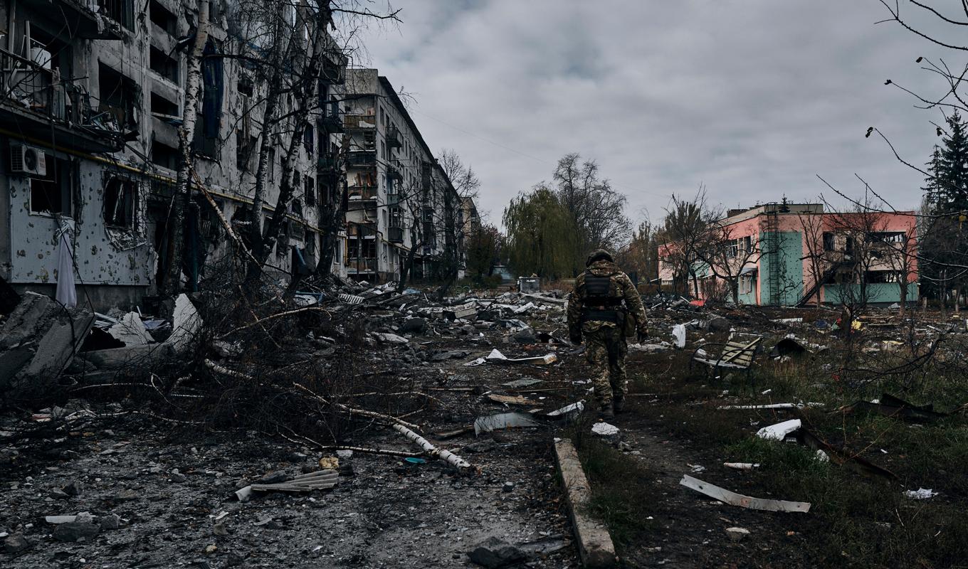 Svensken befann sig i Ukraina som volontärarbetare. Olyckan inträffade i samband med en evakuering av en skadad person vid ett frontavsnitt. Arkivbild. Foto: Libkos/AP/TT