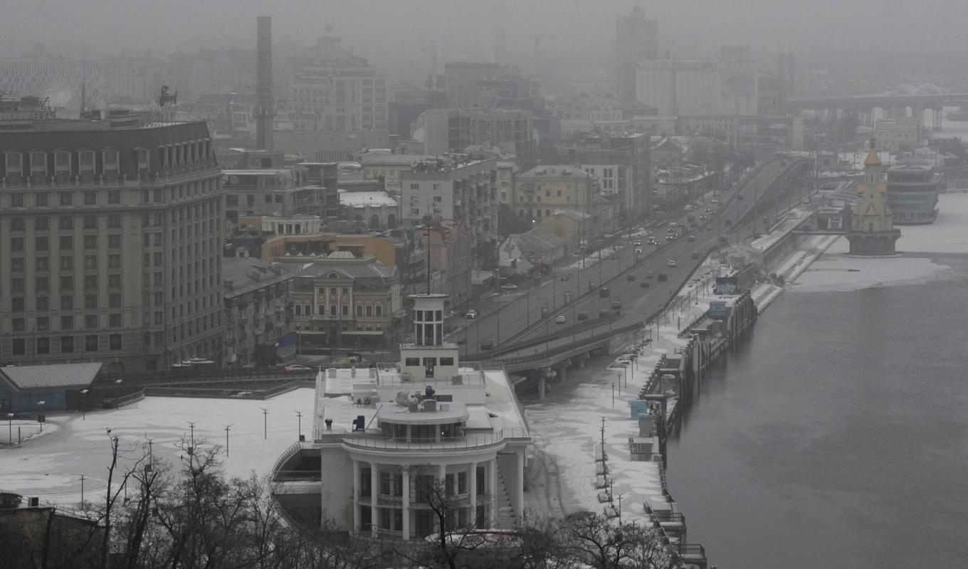 Nya explosioner skakade Kiev på lördagsmorgonen, de första sedan en större attack på nyårsaftonsnatten. Foto: Efrem Lukatsky/AP/TT