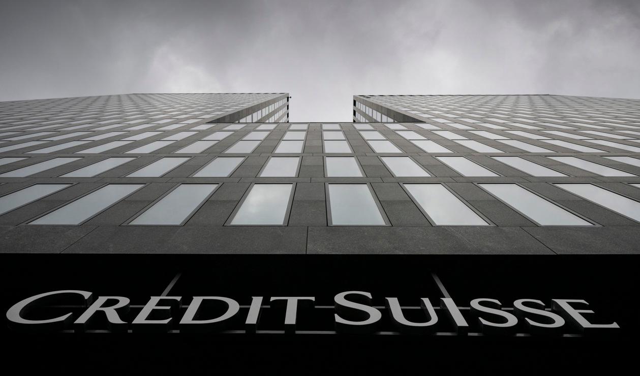 Nytt ras för aktien i krisdrabbade Credit Suisse efter tvärnej från storägaren om kapitaltillskott. Arkivbild- Foto: Ennio Leanza AP/TT