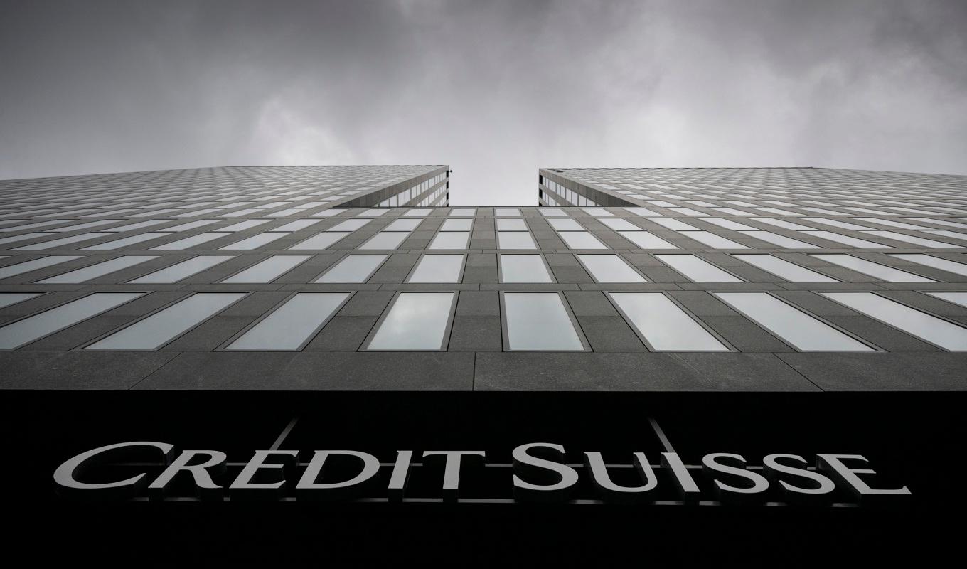 Credit Suisse kommer att låna pengar från Schweiz centralbank. Arkivbild. Foto: Ennio Leanza/AP/TT