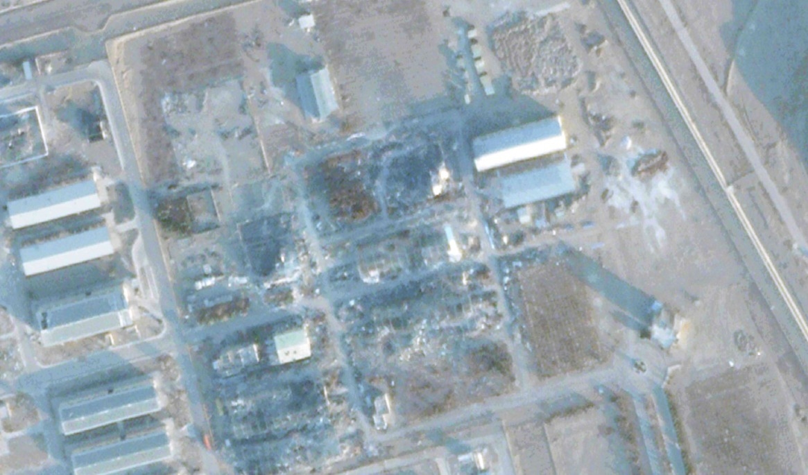 Satellitbild av en kärnenergianläggning i Isfahan i Iran från 2025. Ett tak har senare byggts över anläggningen. Arkivbild. Foto: Planet Labs PBC via AP/TT