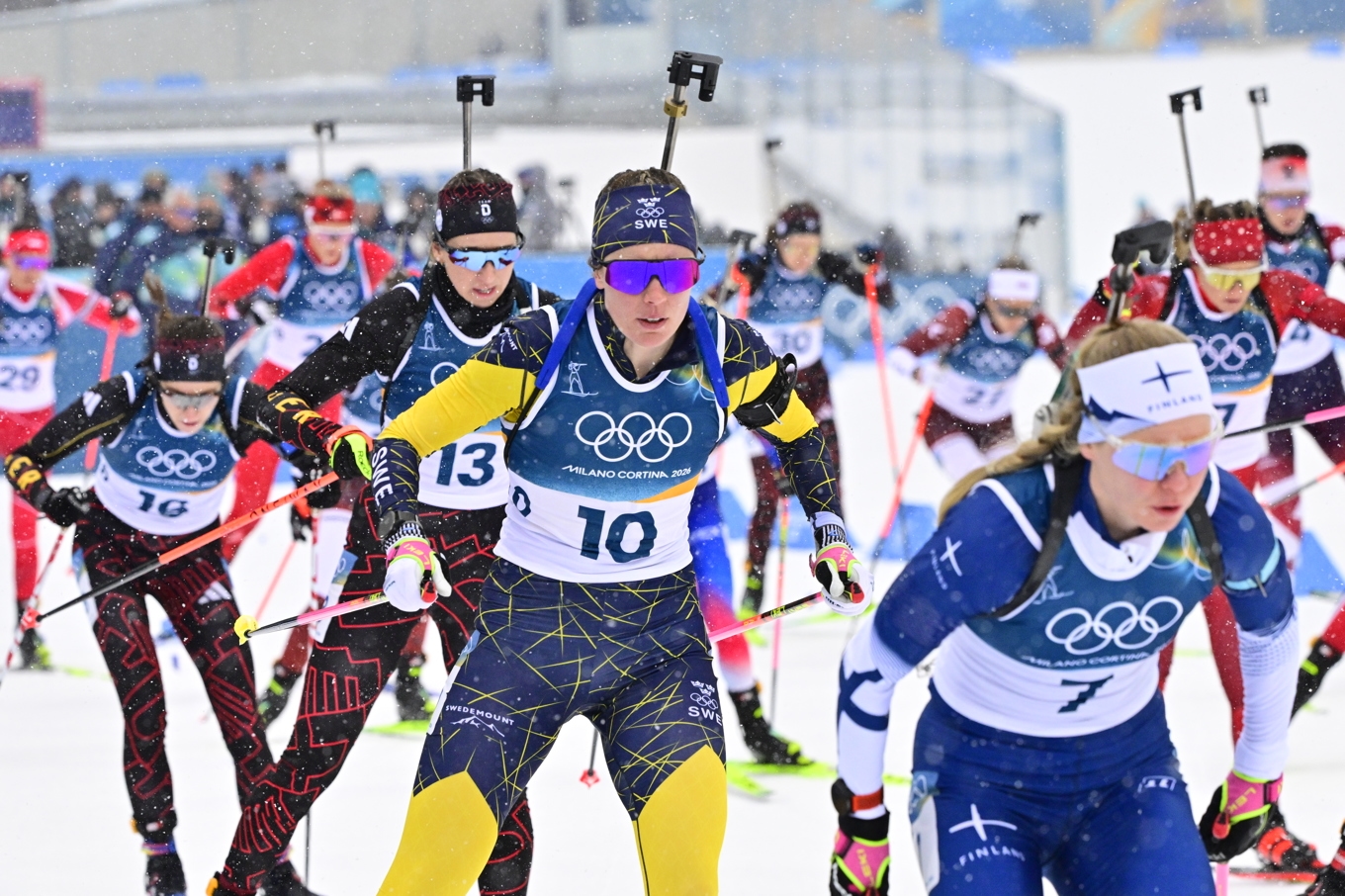 Svenska stjärnan Elvira Öberg kommer inte att tävla mot ryska skidskyttar den här vintern heller. Aktiva från landet har varit avstängda sedan Rysslands fullskaliga invasion av Ukraina i februari 2022. Arkivbild. Foto: Jonas Ekströmer/TT