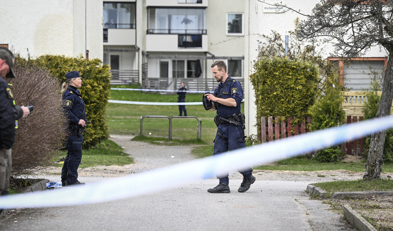 Man Skjuten I Jordbro – Två Gripna